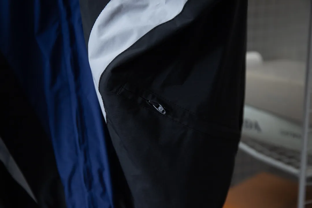 Quality 𝐵𝑎𝑙𝑒𝑛𝑐𝑖𝑎𝑔* 3B SPORTS ICON OFF SHOULDER TRACKSUIT ， 3B sports icon S M L XL